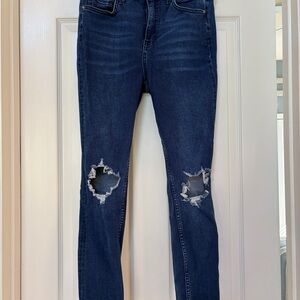 FREE PEOPLE Distressed Jeans
